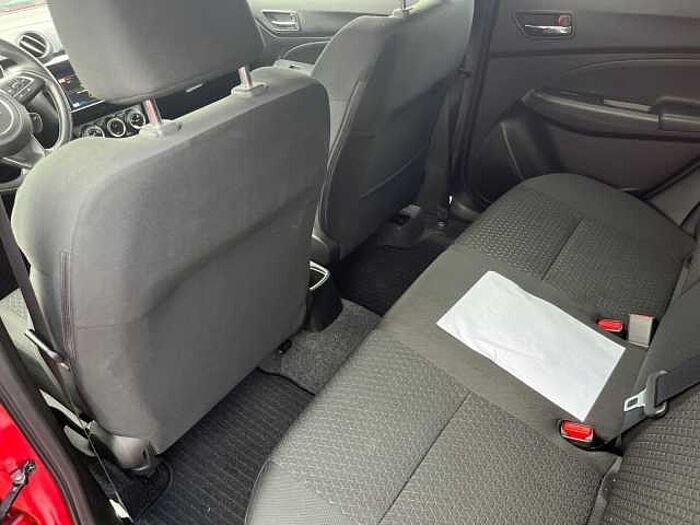 Suzuki SWIFT 1.2 COMFORT+ NAVI SITZHEIZUNG KLIMA DAB