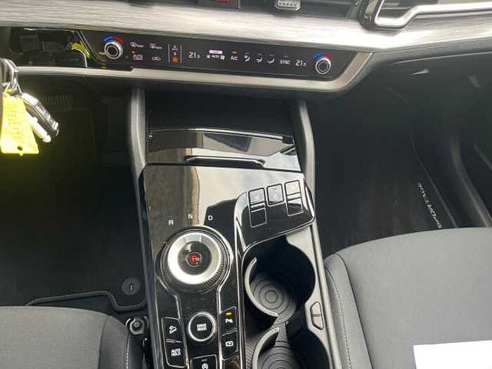 Kia SPORTAGE 1.6 DCT VISION NAVI LED GANZJAHRESREIFEN