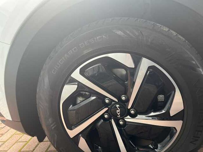 Kia SPORTAGE 1.6 DCT VISION NAVI LED GANZJAHRESREIFEN