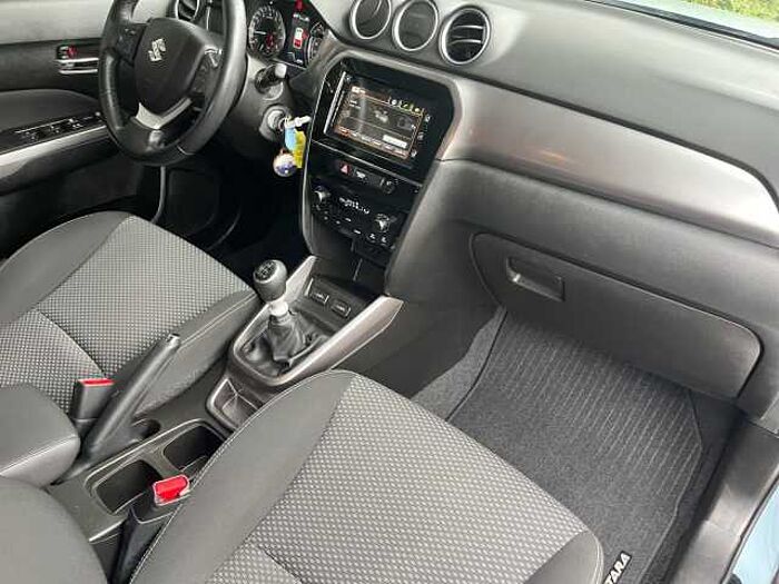 Suzuki VITARA 1.4 COMFORT SITZHEIZUNG NAVI DAB LED