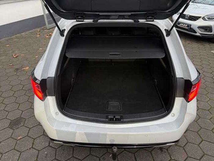 Suzuki Swace 1.8 Comfort Plus NAVI+RÜCKFAHRKAMERA+AHK Comfort+