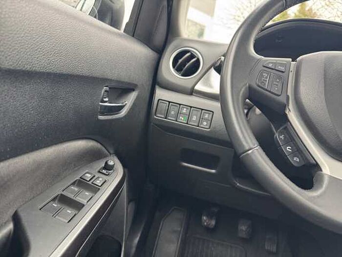 Suzuki Vitara 1.4 Comfort PLUS RÜCKFAHRKAMERA+PDC+NAVI Comfort+