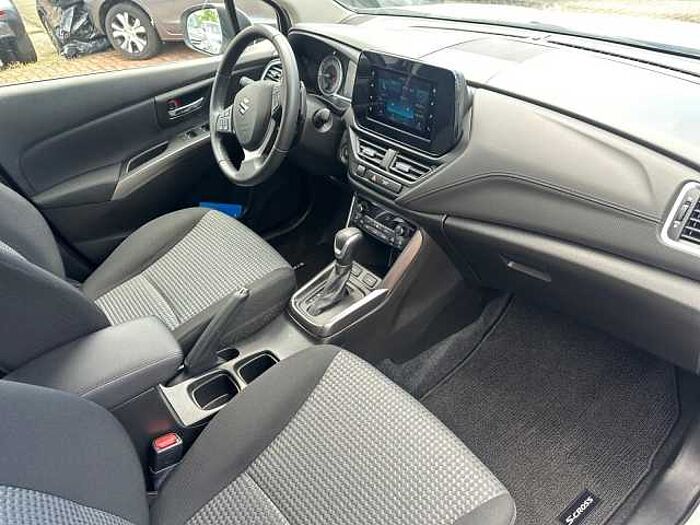 Suzuki S-CROSS 1.5 COMFORT AGS RÜCKFAHRKAMERA+DAB-RADIO SX4