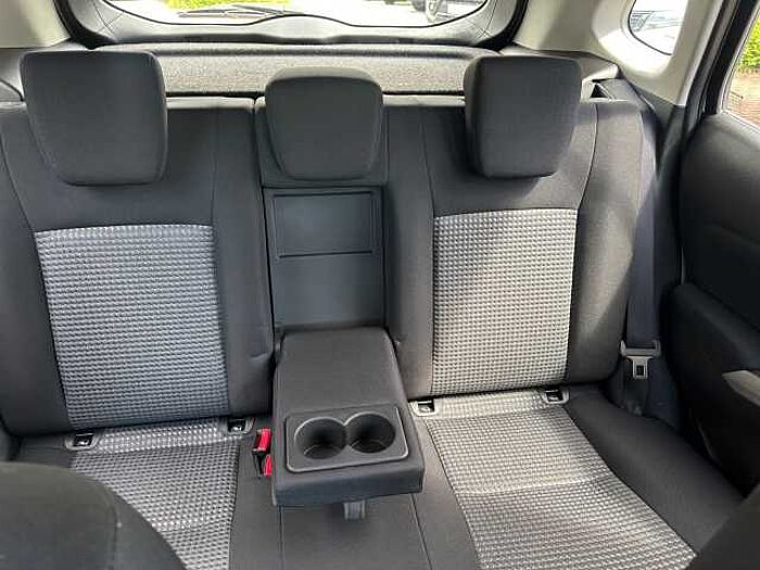 Suzuki S-CROSS 1.5 COMFORT AGS RÜCKFAHRKAMERA+DAB-RADIO SX4