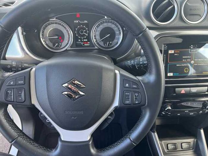 Suzuki Vitara 1.4 Comfort Plus RÜCKFAHRKAMERA+PDC+NAVI Comfort+