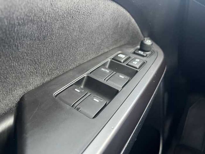 Suzuki Vitara 1.4 Comfort Plus RÜCKFAHRKAMERA+PDC+NAVI Comfort+