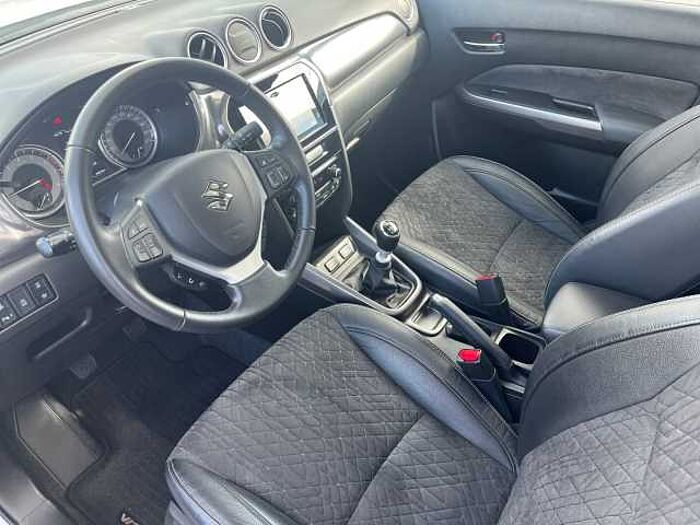 Suzuki Vitara 1.4 Comfort Plus RÜCKFAHRKAMERA+PDC+NAVI Comfort+