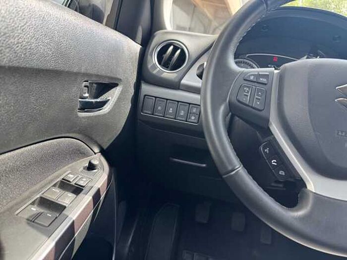 Suzuki Vitara 1.4 Comfort RÜCKFAHRKAMERA+NAVI+DAB-RADIO