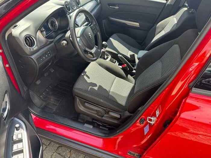 Suzuki Vitara 1.4 Comfort RÜCKFAHRKAMERA+NAVI+DAB-RADIO