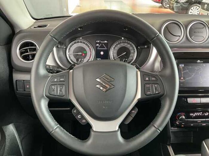 Suzuki Vitara 1.4 Comfort Automatik NAVI LED ACC