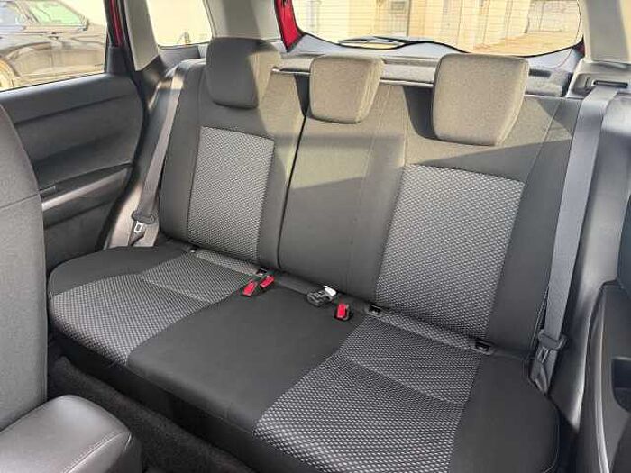 Suzuki Vitara 1.4 Comfort A/T HYBRID ACC+LED+Navi+SHZ+LM