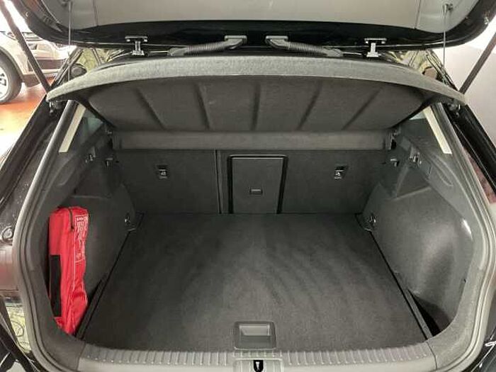 CUPRA Formentor 1.5 TSI DSG LED+NAVI+ACC+FULLLINK+2xPDC Basis