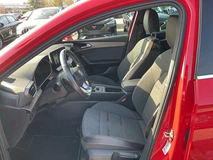 SEAT Leon 1.5 eTSI DSG Xcellence NAVI LED PANO