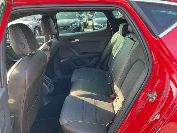 SEAT Leon 1.5 eTSI DSG Xcellence NAVI LED PANO