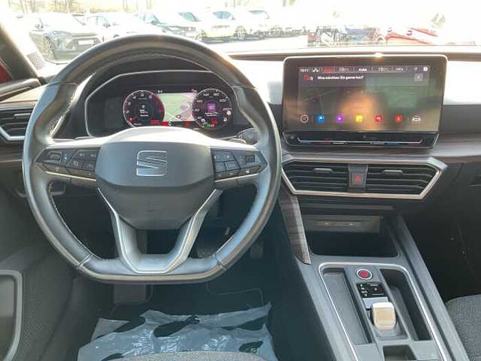 SEAT Leon 1.5 eTSI DSG Xcellence NAVI LED PANO