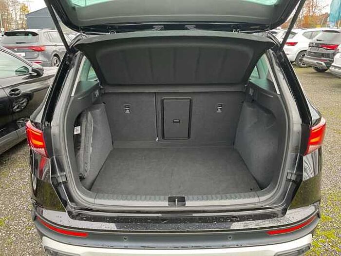 SEAT Ateca 2.0 TSI 4Drive Xperience AHK+LED+Navi+SHZ