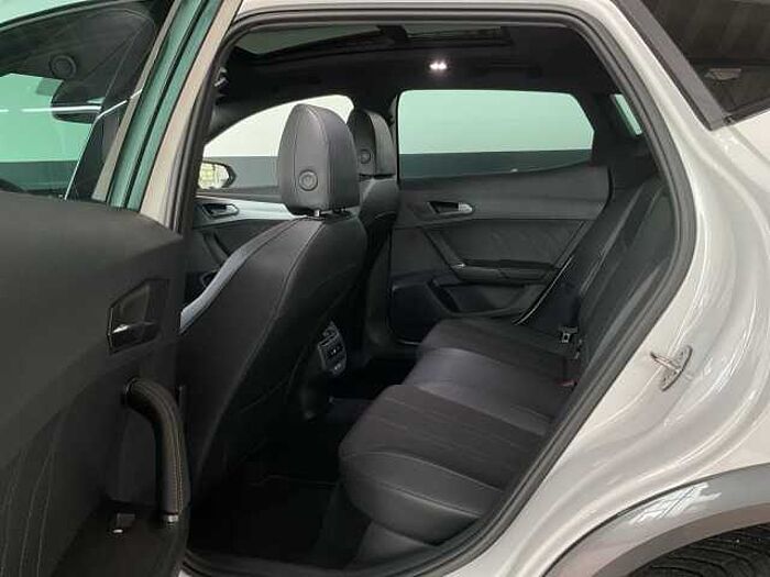 CUPRA Formentor 1.5 TSI DSG LED+PANO+2xPDC+ACC+FULLLINK Basis