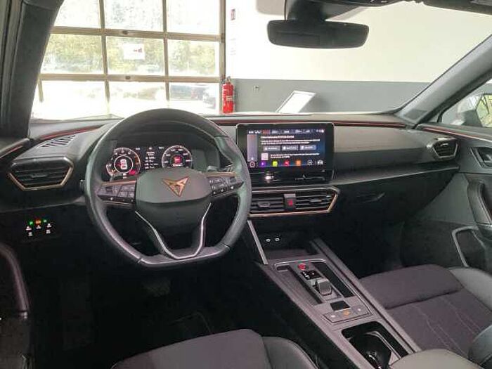 CUPRA Formentor 1.5 TSI DSG LED+PANO+2xPDC+ACC+FULLLINK Basis