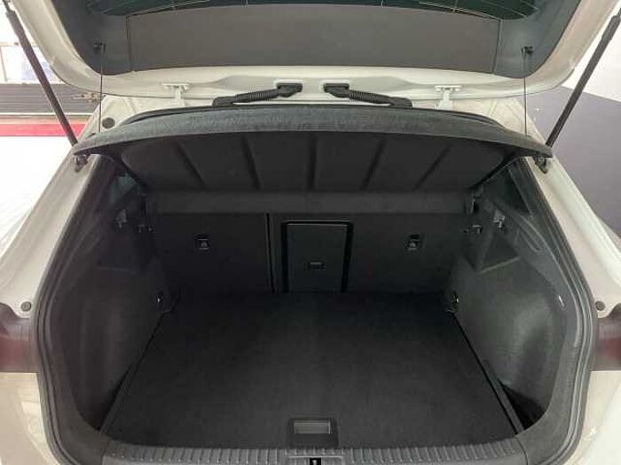 CUPRA Formentor 1.5 TSI DSG LED+PANO+2xPDC+ACC+FULLLINK Basis