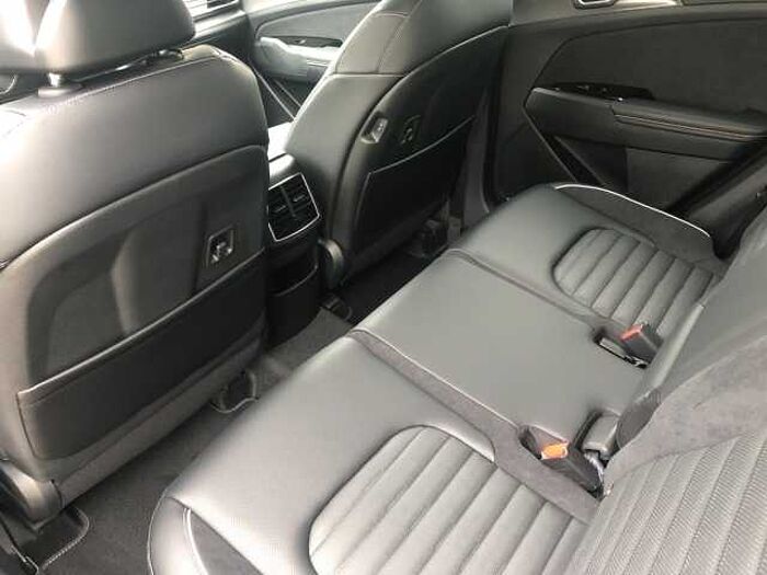 Kia SPORTAGE 1.6 GT LINE DCT NAVI LEDER DRIVE PANO GT-Line