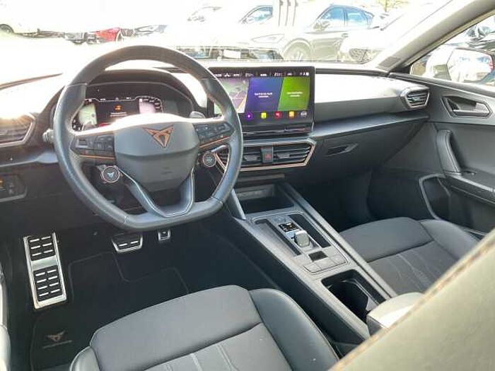 CUPRA Leon Sportstourer VZ 2.0 TSI DSG 4Drive PANO AHK