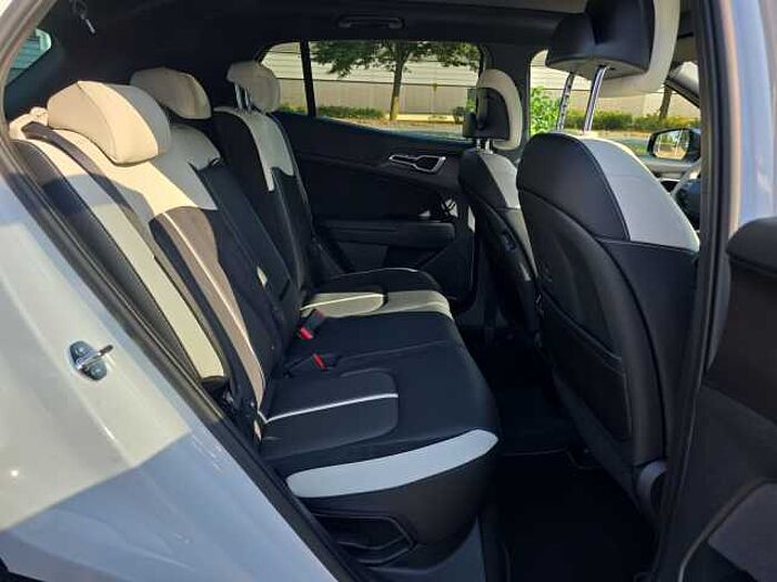 Kia SPORTAGE 1.6 GT LINE AWD DRIVE SOUND PANORAMA