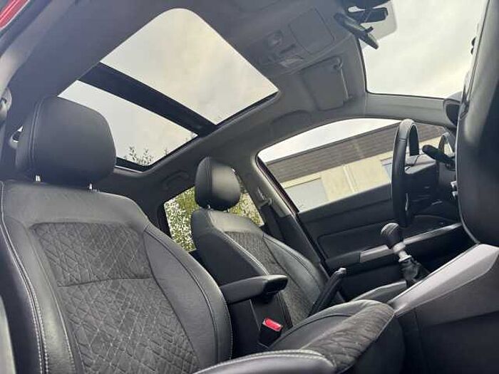 Suzuki Vitara 1.4 HYBRID COMFORT PLUS RÜCKFAHRKAMERA AHK Comfort+