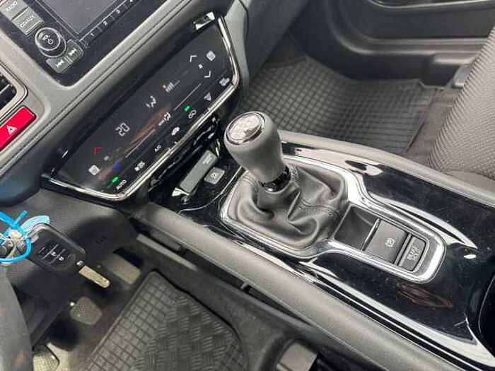 Honda HR-V 1.5 i-VTEC Comfort SITZHEIZUNG + KLIMA + PDC