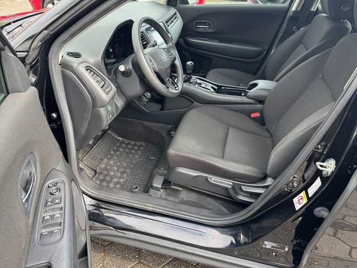 Honda HR-V 1.5 i-VTEC Comfort SITZHEIZUNG + KLIMA + PDC