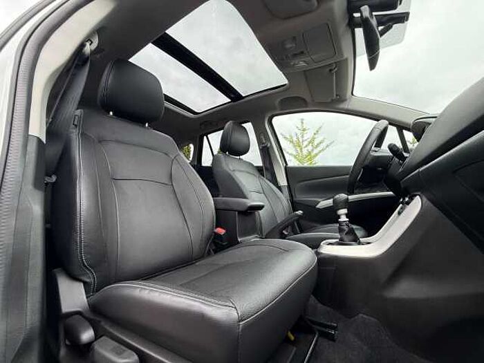 Suzuki S-Cross Comfort Plus 1.4 ALLGRIP KAMERA+NAVI+DAB SX4