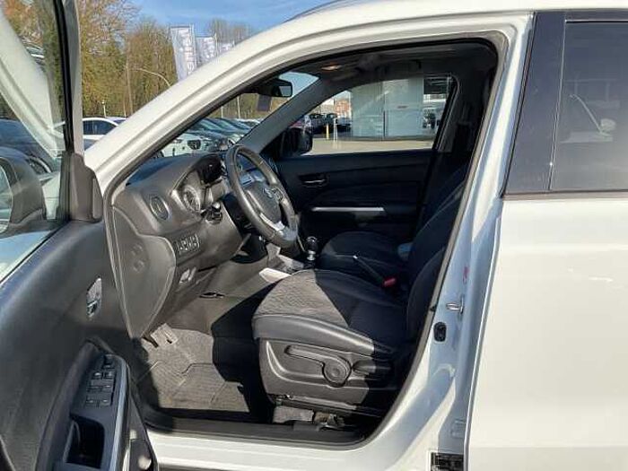 Suzuki Vitara 1.4 Comfort Plus RÜCKFAHRKAMERA+PDC+DAB Comfort+