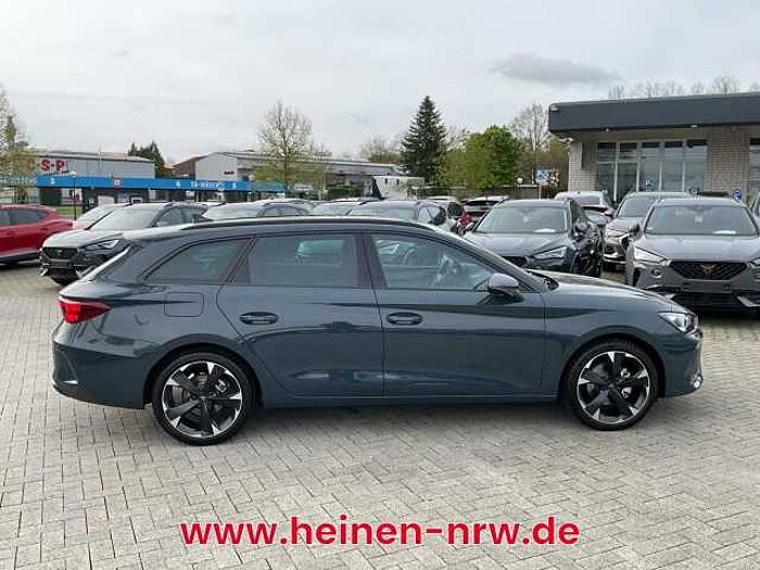 SEAT Leon Sportstourer 1.5 eTSI DSG NAVI MATRIX PANO