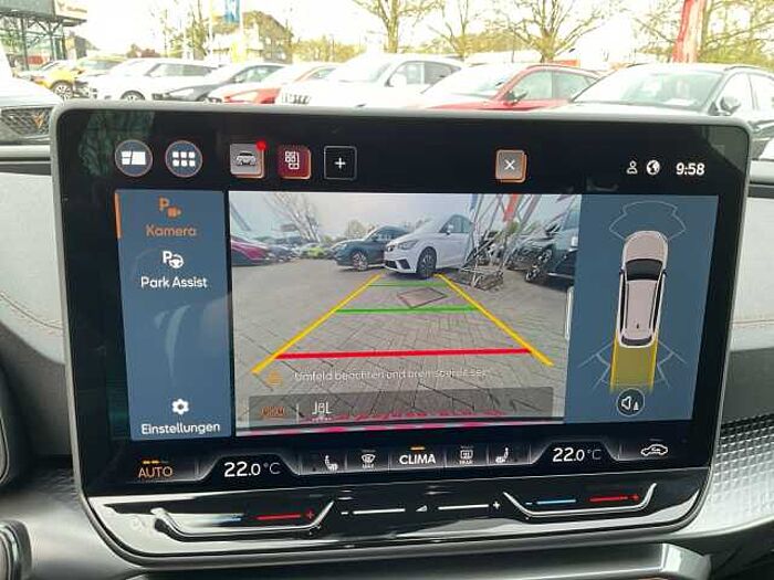 SEAT Leon Sportstourer 1.5 eTSI DSG NAVI MATRIX PANO