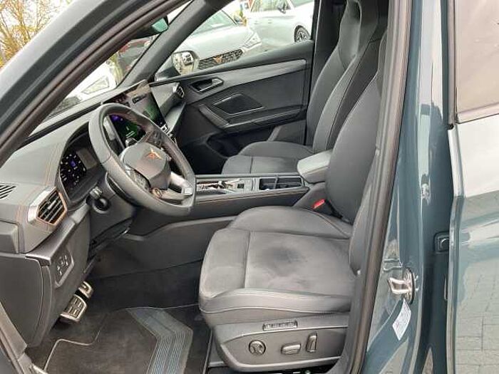 SEAT Leon Sportstourer 1.5 eTSI DSG NAVI MATRIX PANO