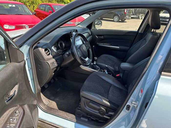 Suzuki Vitara 1.4 Comfort Plus RÜCKAHRKAMERA+PDC+NAVI Comfort+
