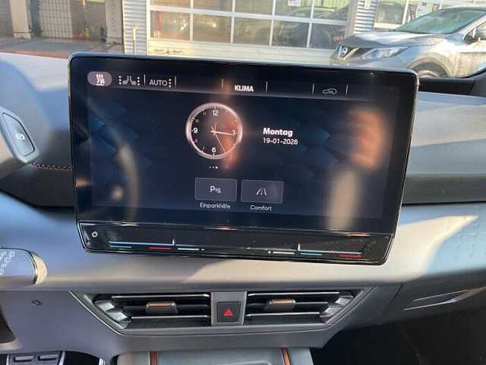 CUPRA Born 58 kWh 150 W LED+ACC+19Z LM-FELGEN