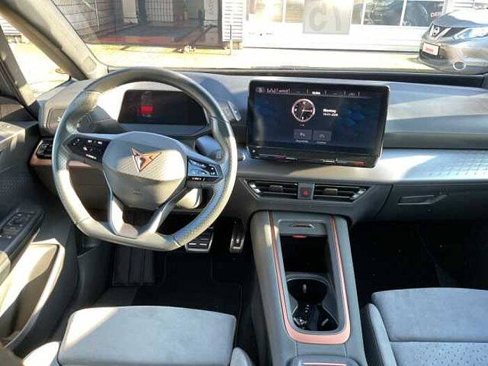 CUPRA Born 58 kWh 150 W LED+ACC+19Z LM-FELGEN