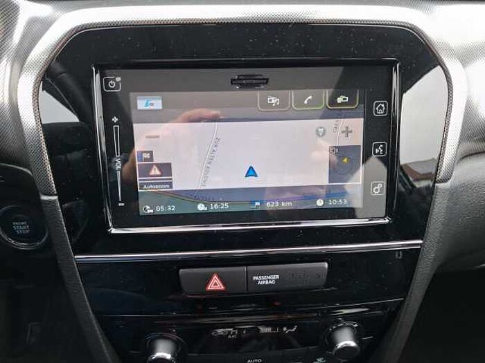 Suzuki Vitara 1.4 ALLGRIP Comfort+ NAVI LED ACC PANO