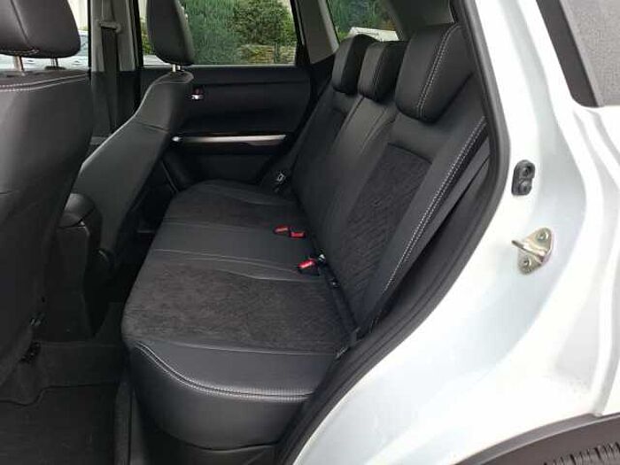 Suzuki Vitara 1.4 ALLGRIP Comfort+ NAVI LED ACC PANO