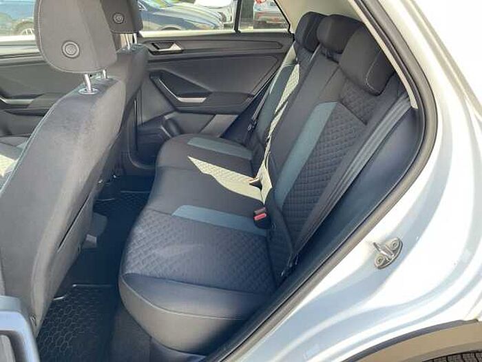 Volkswagen T-ROC 1.0 TSI IQ. DRIVE SHZ+LM+PDC+KLIMAAUTO