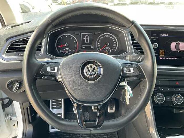 Volkswagen T-ROC 1.0 TSI IQ. DRIVE SHZ+LM+PDC+KLIMAAUTO