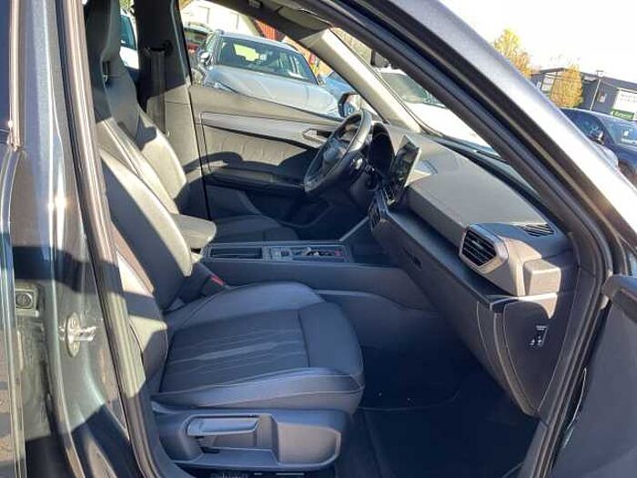 CUPRA Formentor 2.0 TSI VZ 180 kW ACC+AHK+LED+Navi
