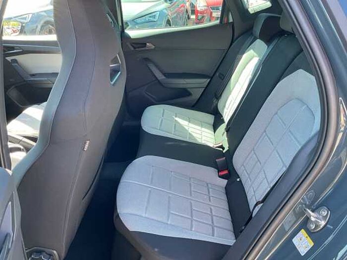 SEAT Ibiza 1.0 TSI 85 kW FR ACC+LED+NAVI+SHZ+KLIMA