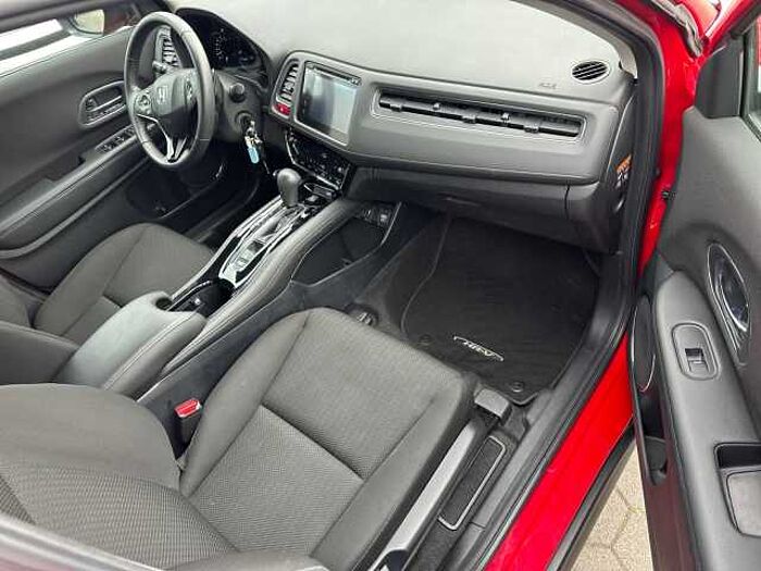 Honda HR-V 1.5 i-VTEC Elegance NAVI+PDC+SITZHEIZUNG+DAB