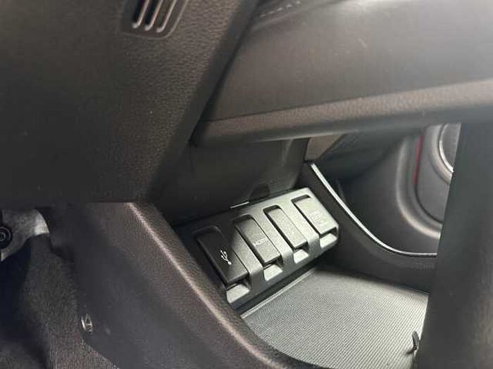 Honda HR-V 1.5 i-VTEC Elegance NAVI+PDC+SITZHEIZUNG+DAB