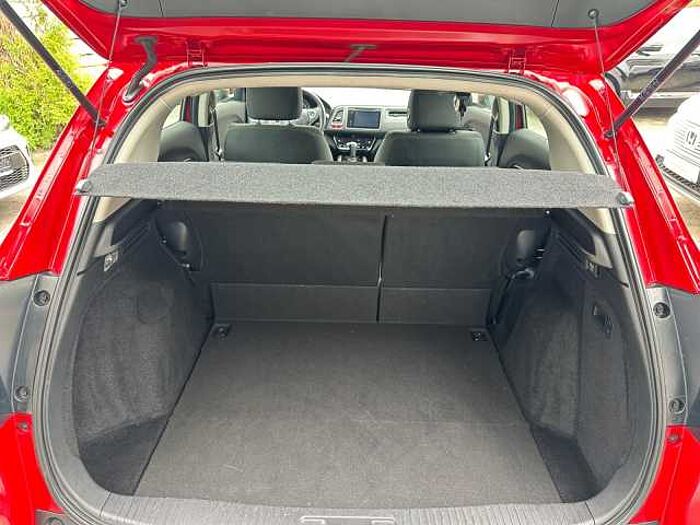 Honda HR-V 1.5 i-VTEC Elegance NAVI+PDC+SITZHEIZUNG+DAB