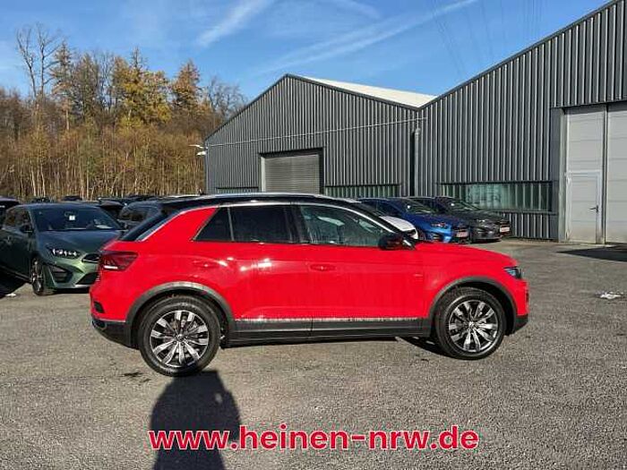 Volkswagen T-Roc 1.5 TSI Sport ACC+LED+NAVI+SHZ+PANO+STANDHZ