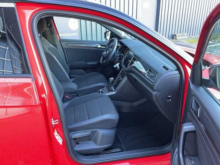 Volkswagen T-Roc 1.5 TSI Sport ACC+LED+NAVI+SHZ+PANO+STANDHZ