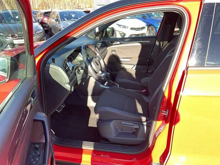 Volkswagen T-Roc 1.5 TSI Sport ACC+LED+NAVI+SHZ+PANO+STANDHZ