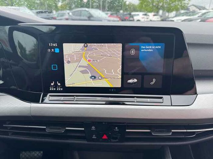 Volkswagen Golf VIII Variant 2.0 TDI Life DSG NAVI LED AHK
